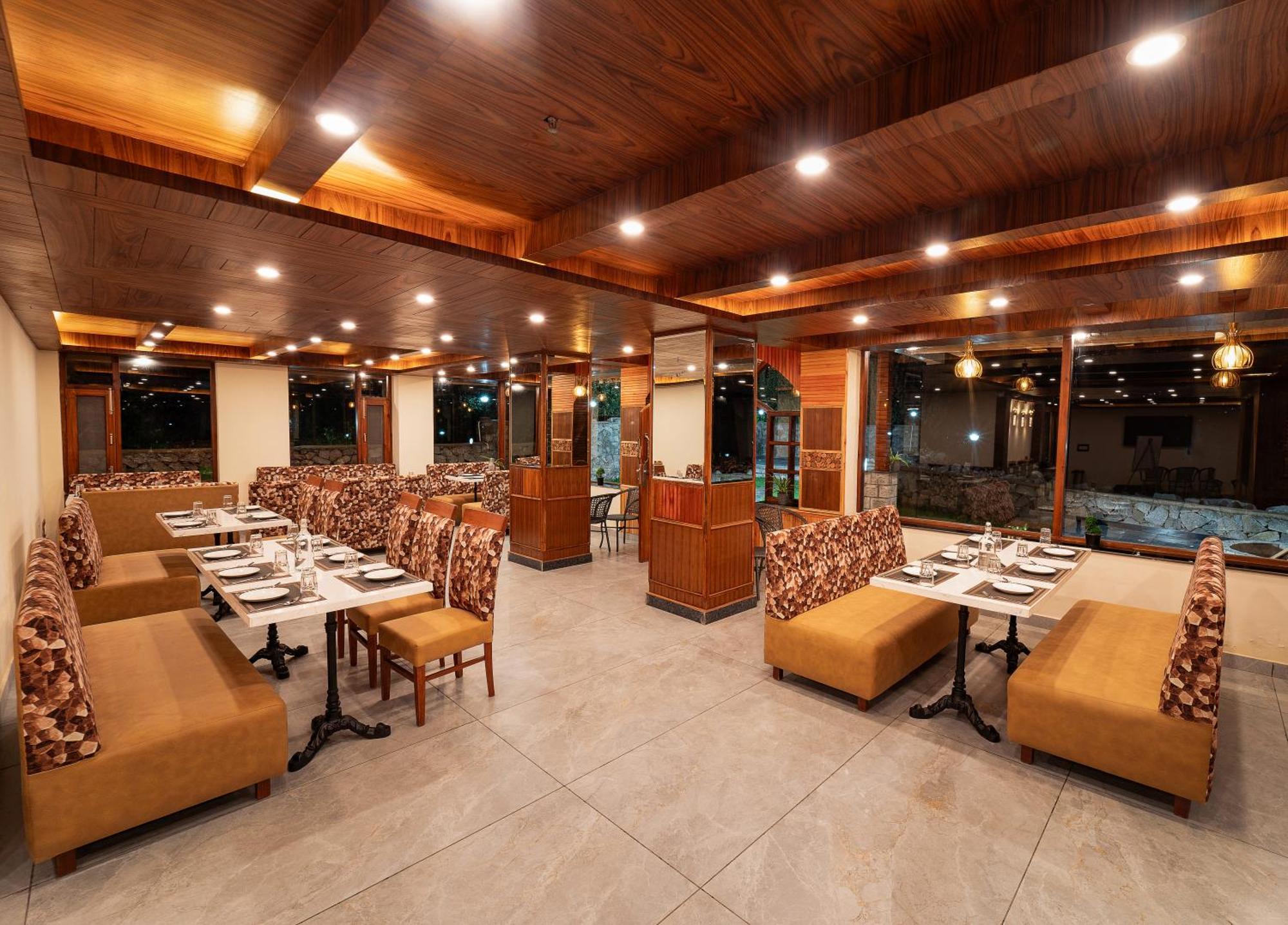 Nazaara - A Luxe Retreat Hotel Manāli Exterior foto