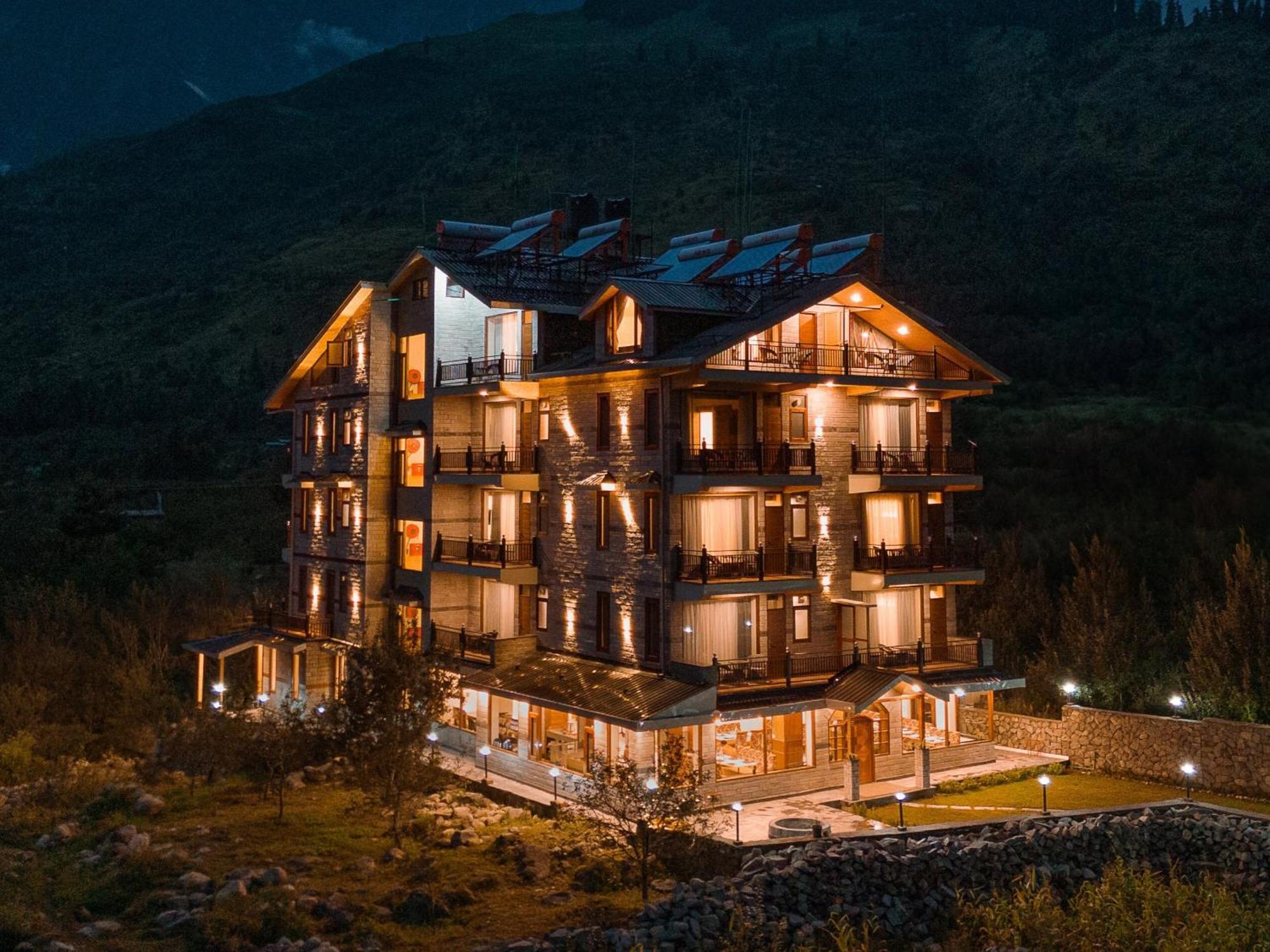 Nazaara - A Luxe Retreat Hotel Manāli Exterior foto